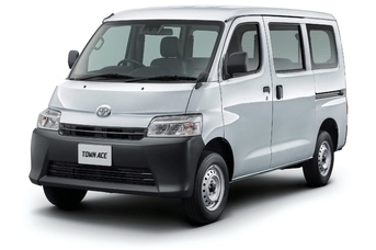 フロントスタイリング DX(2WD)・5M/T。