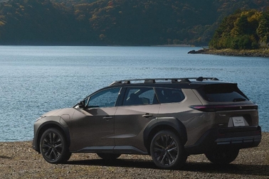 【モデル入り素材】Z（4WD）