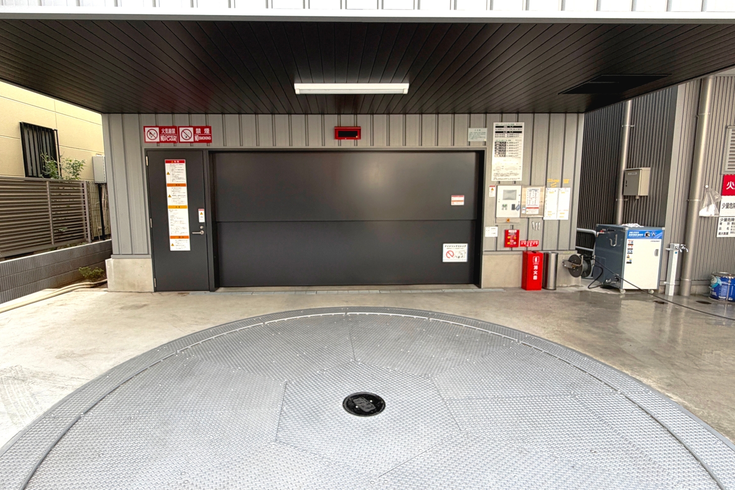 西新井店　タワー